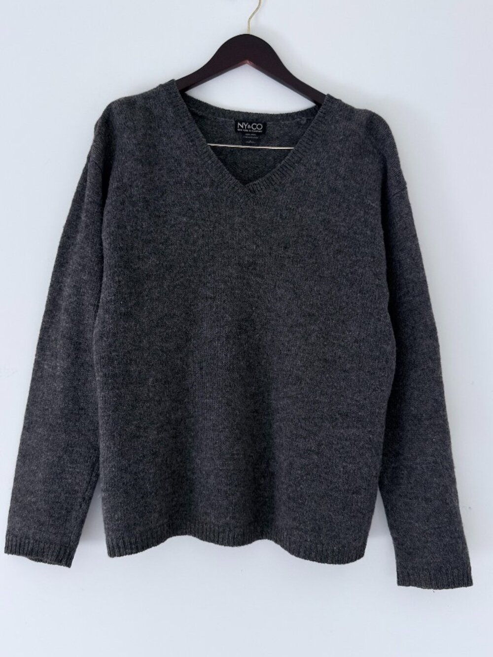 NY&Co New York & Company Sweater Womens L Gray 100% Wool V-Neck Vintage Pullover